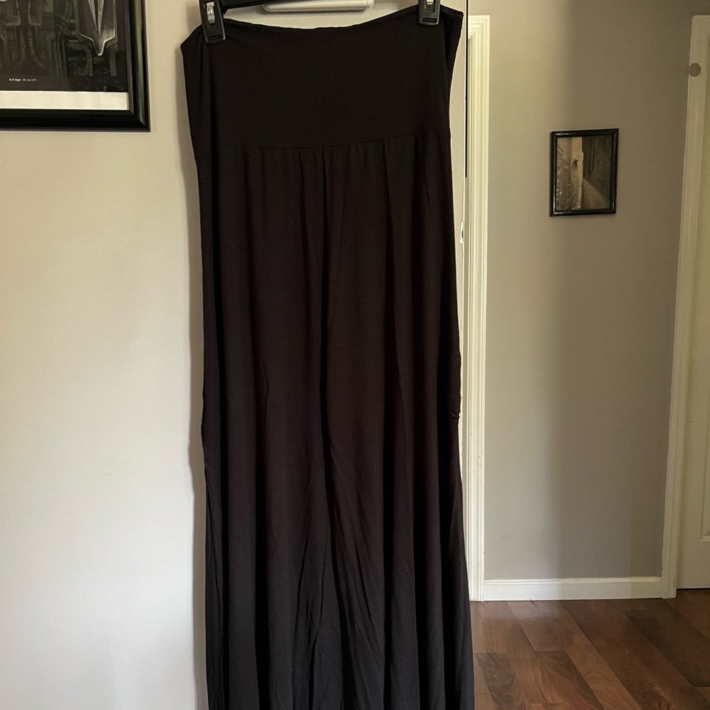 LulaRoe Black Maxi Skirt- Never Worn! (Fits like a large)